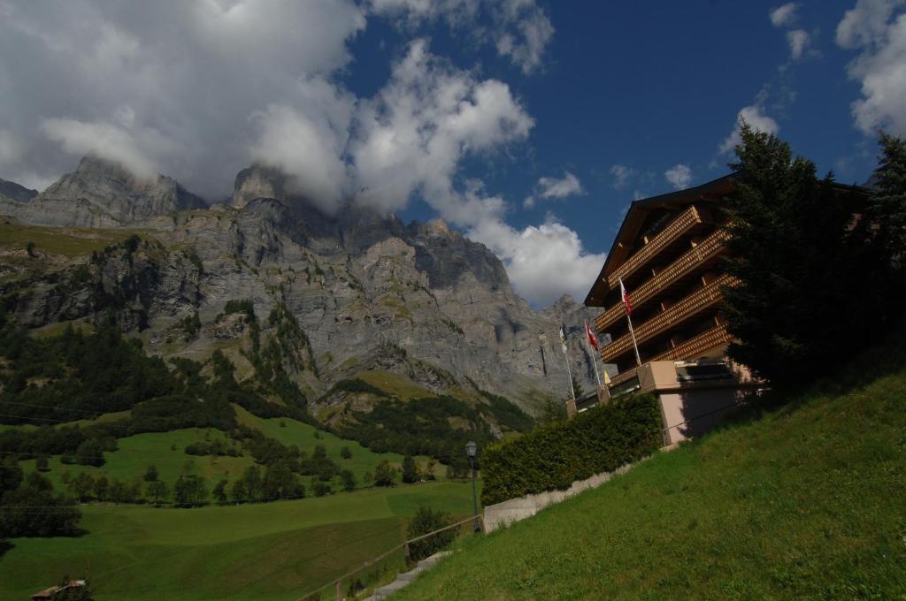 Hotel Viktoria-Leukerbad-Therme Dış mekan fotoğraf