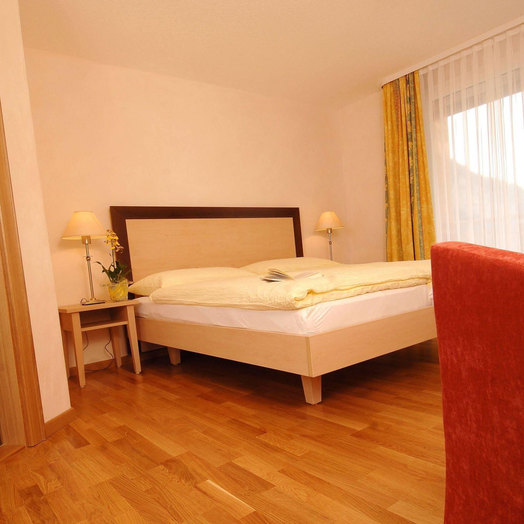 Hotel Viktoria-Leukerbad-Therme Dış mekan fotoğraf